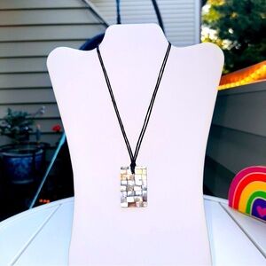 Vintage 1960's mother of pearl chips hand made necklace